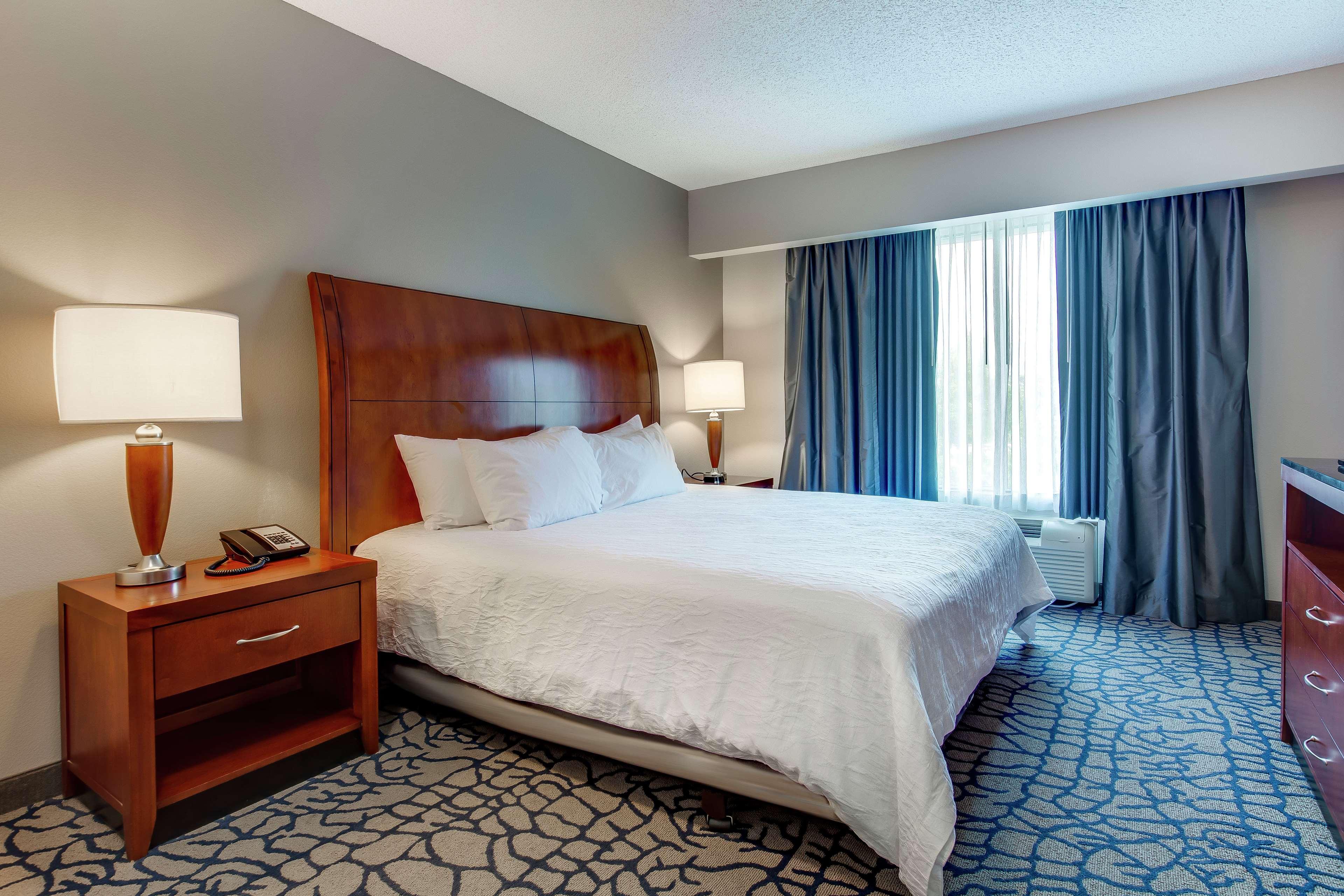 Hilton Garden Inn Louisville-Northeast מראה חיצוני תמונה