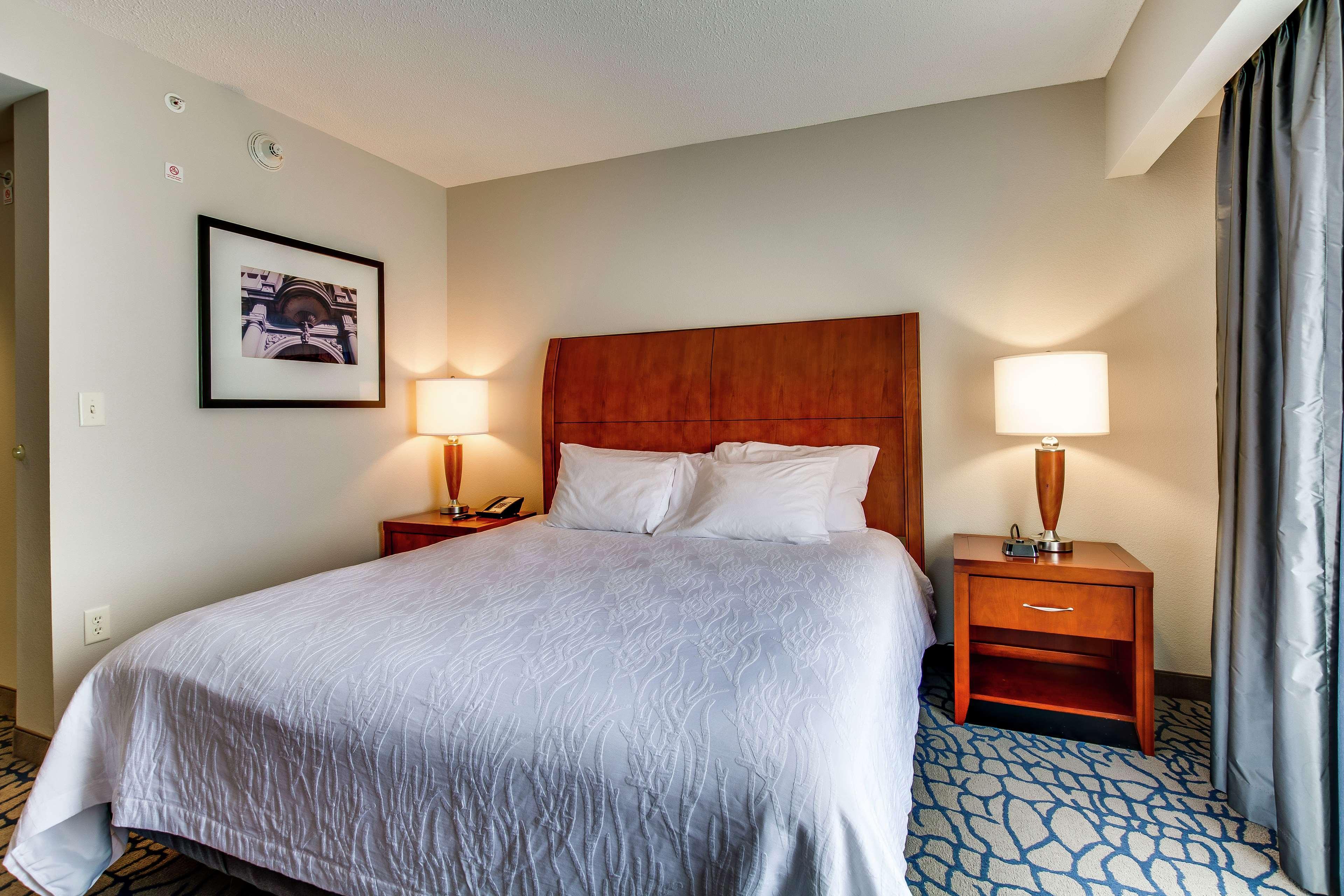 Hilton Garden Inn Louisville-Northeast מראה חיצוני תמונה