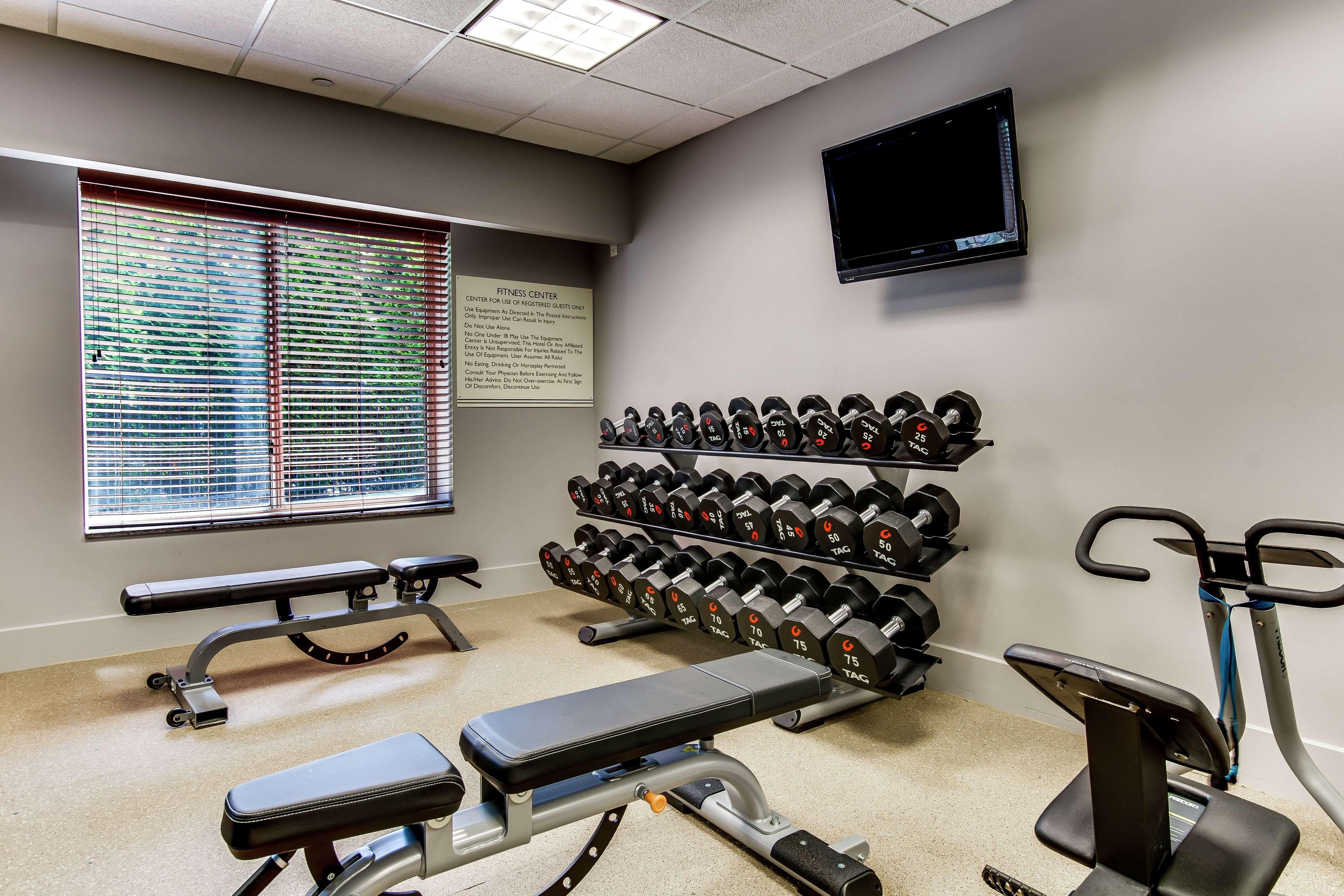 Hilton Garden Inn Louisville-Northeast מראה חיצוני תמונה