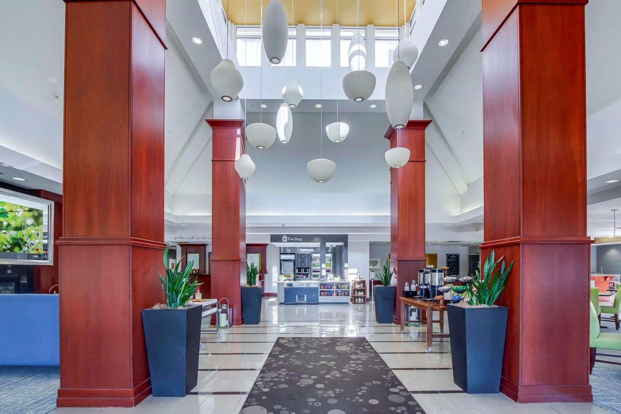 Hilton Garden Inn Louisville-Northeast מראה חיצוני תמונה