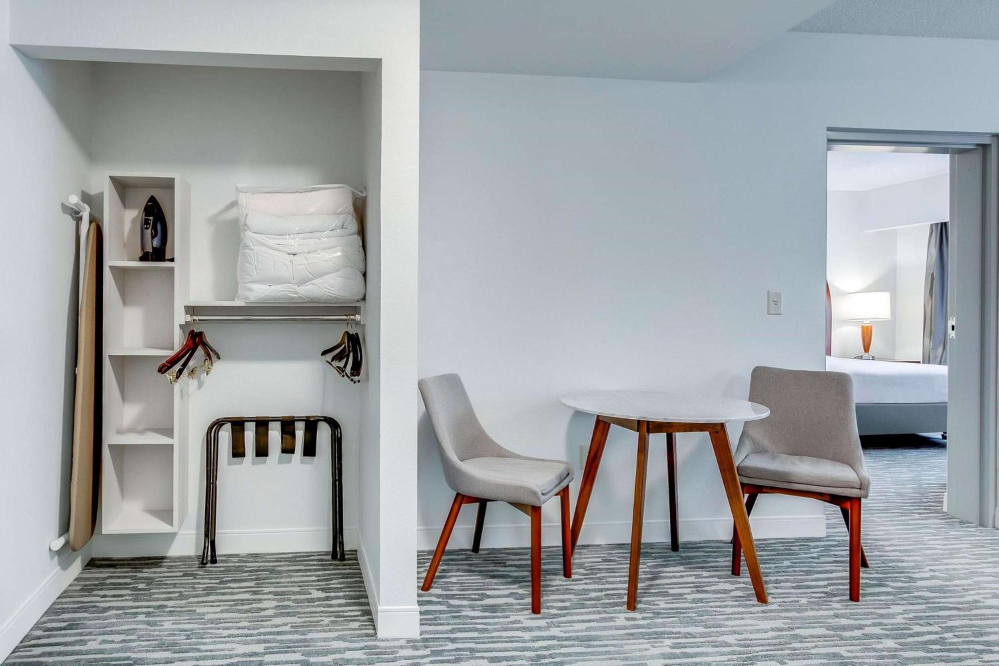 Hilton Garden Inn Louisville-Northeast מראה חיצוני תמונה