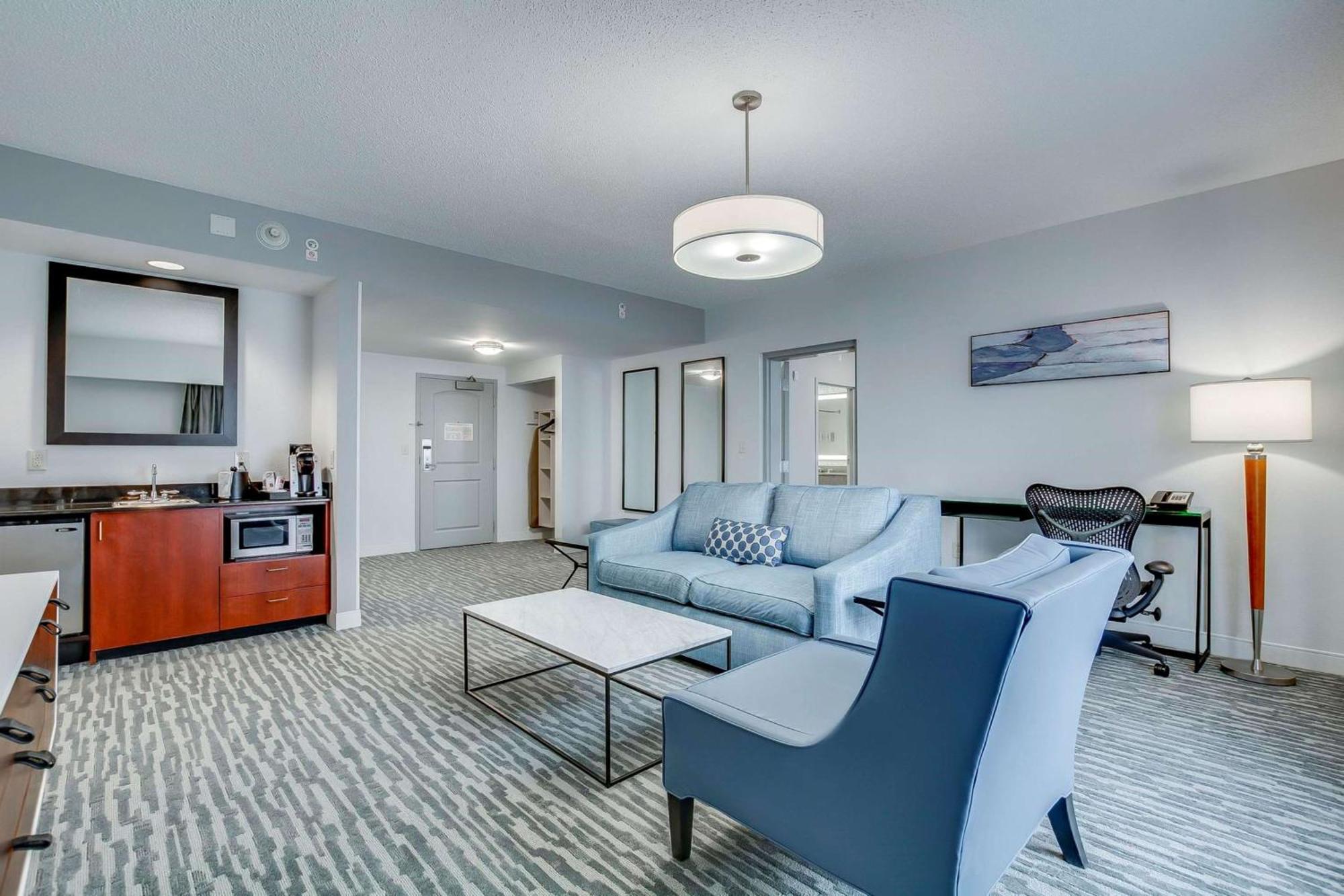 Hilton Garden Inn Louisville-Northeast מראה חיצוני תמונה