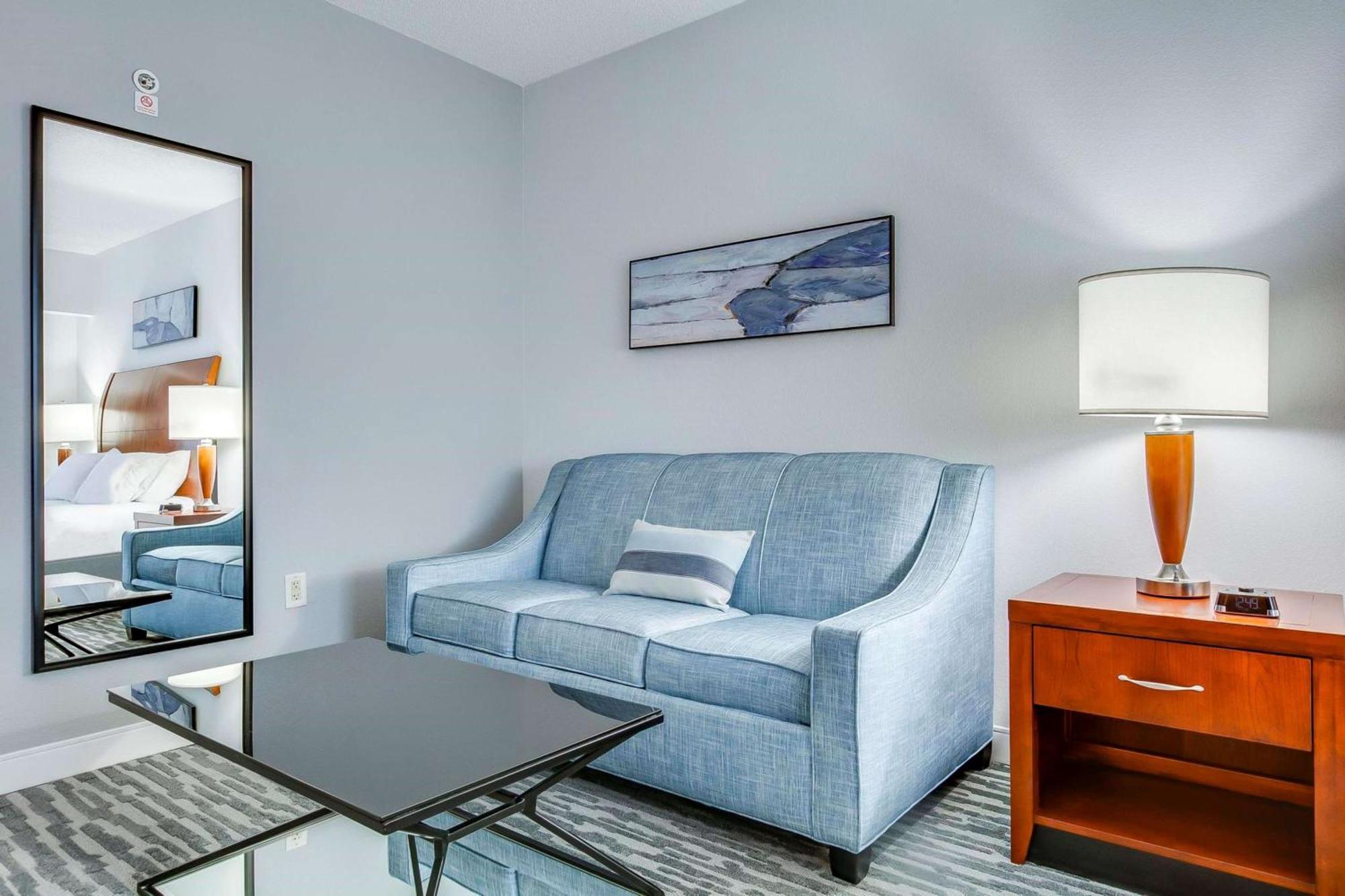 Hilton Garden Inn Louisville-Northeast מראה חיצוני תמונה