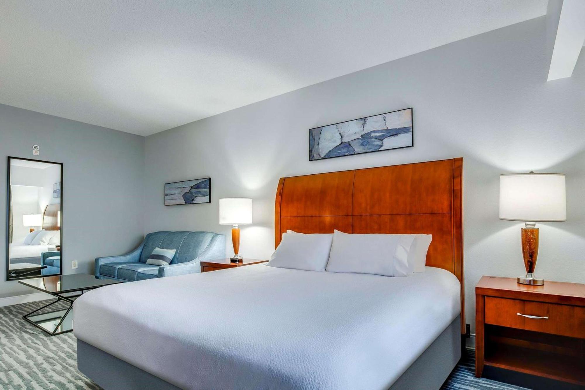 Hilton Garden Inn Louisville-Northeast מראה חיצוני תמונה