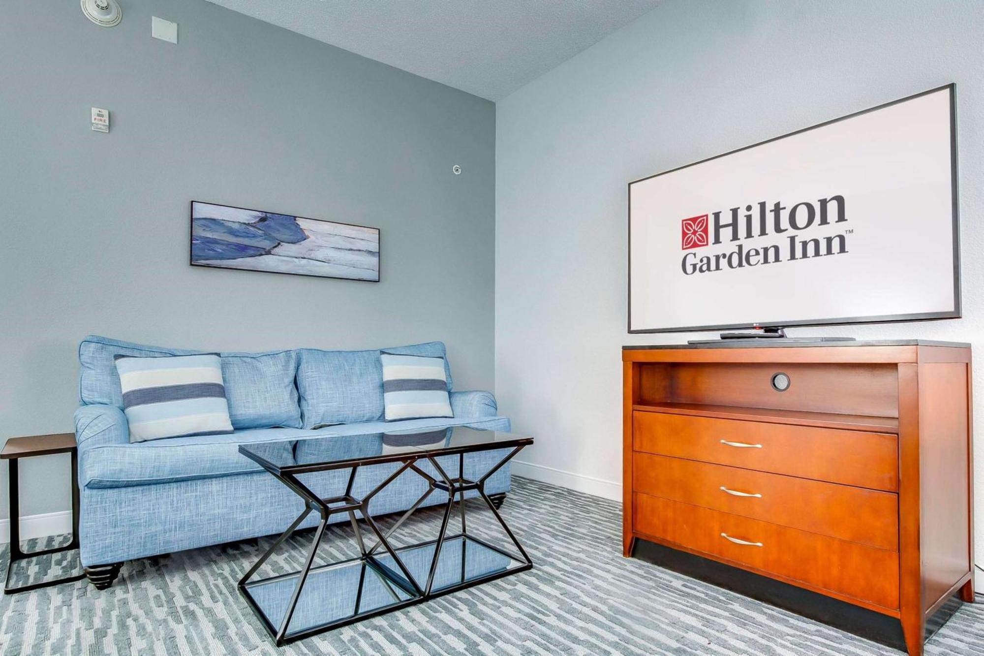 Hilton Garden Inn Louisville-Northeast מראה חיצוני תמונה