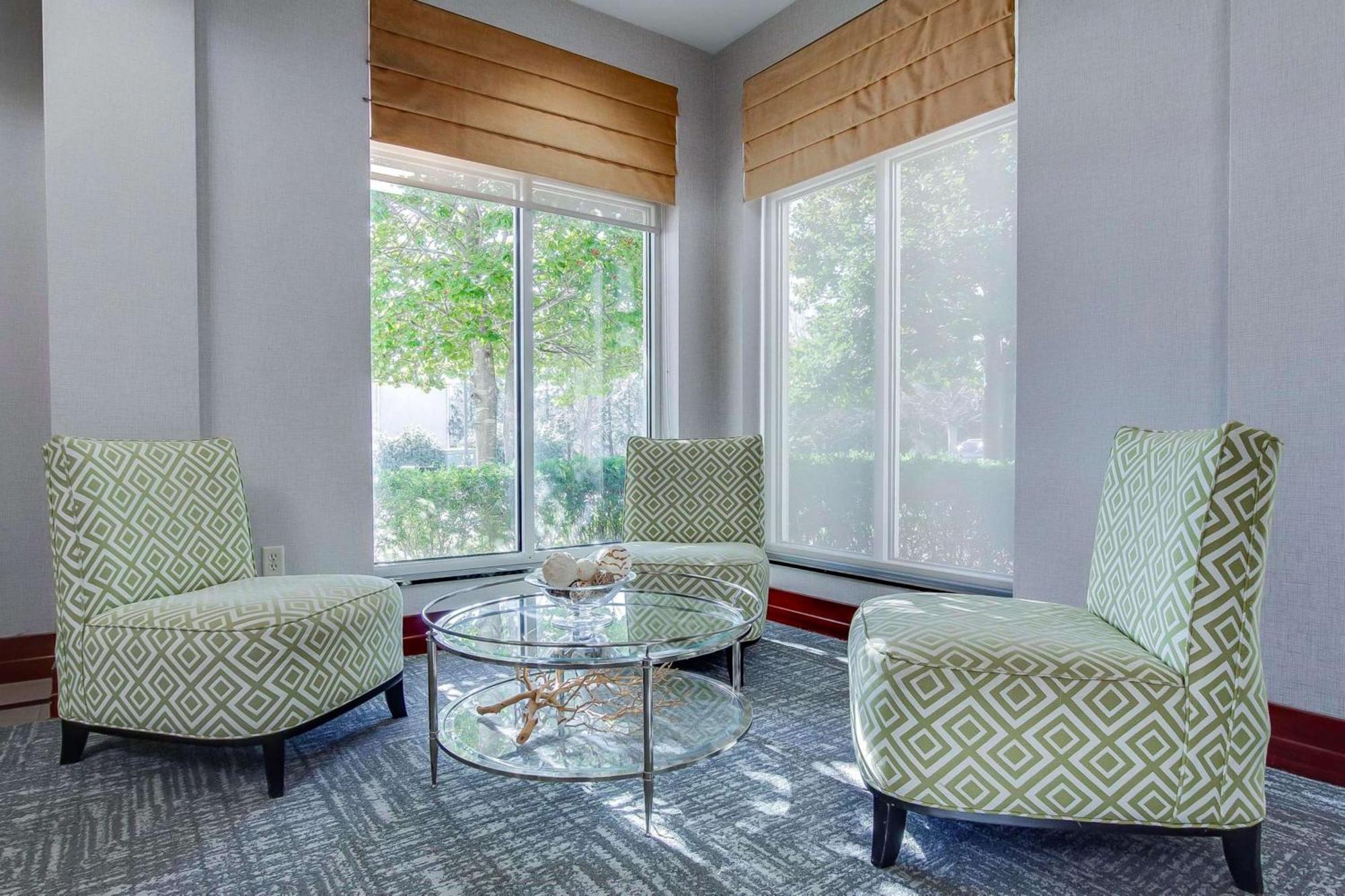 Hilton Garden Inn Louisville-Northeast מראה חיצוני תמונה